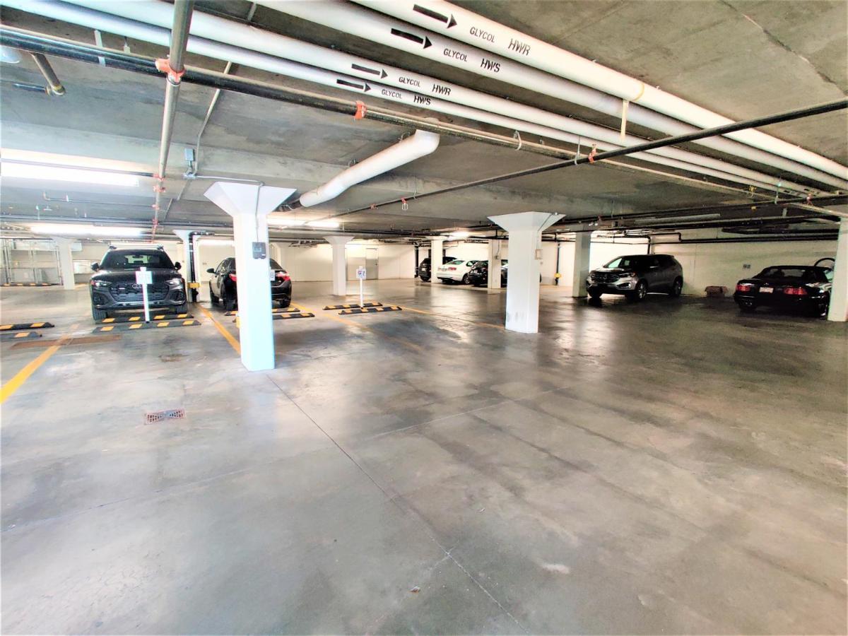 Monki Di Executive Suites - Glas - Luxury Inner City Home 3 Min To Downtown W Private Rooftop Patio Fireplace YYC Exteriér fotografie